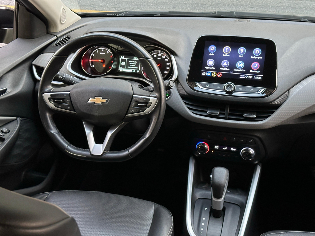 Chevrolet Onix Preto