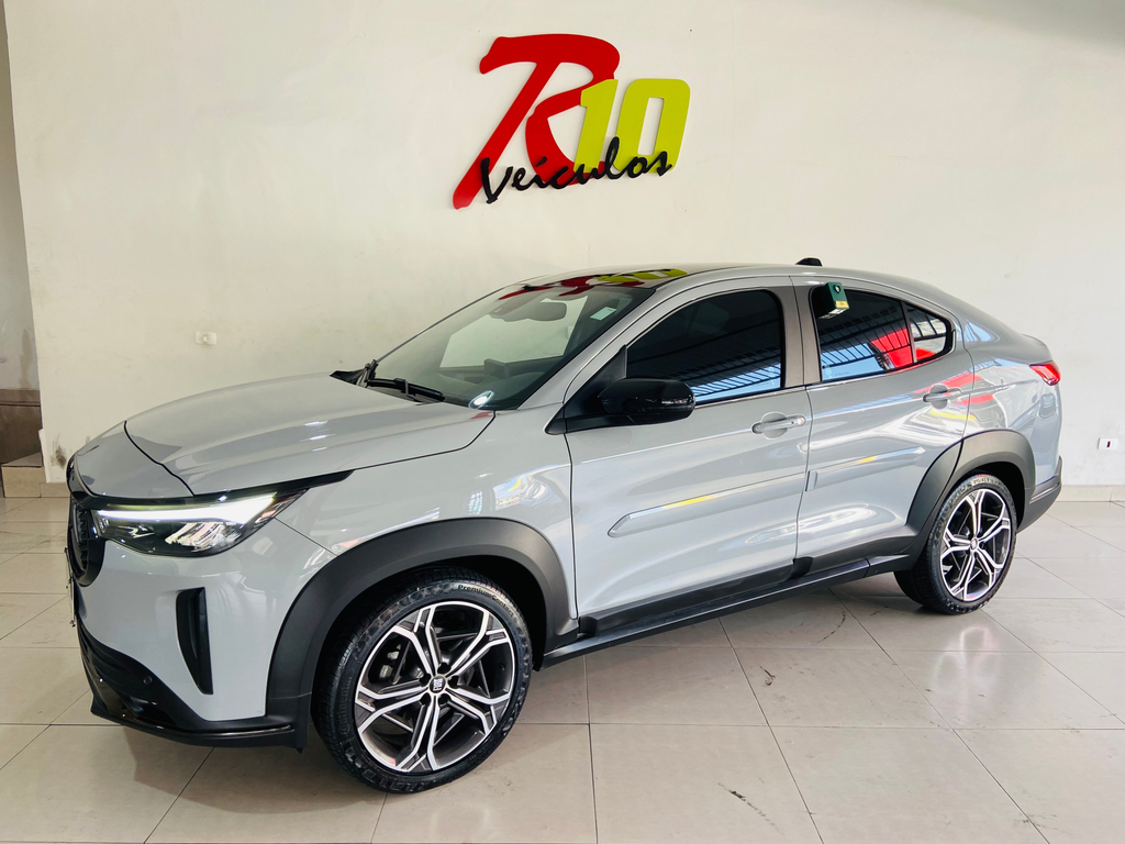 Fiat FASTBACK Cinza