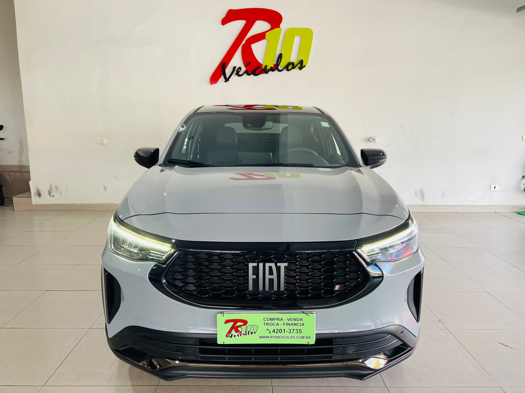 Fiat FASTBACK Cinza