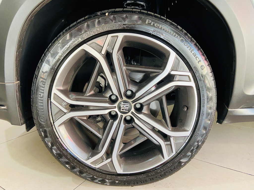 Fiat FASTBACK Cinza