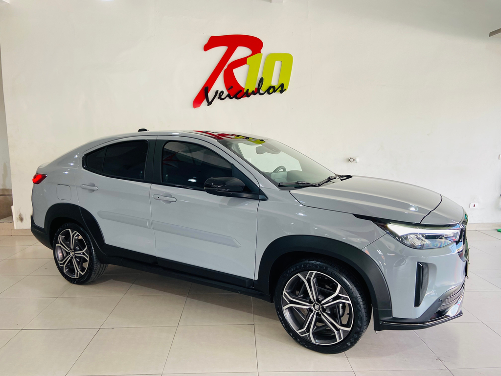 Fiat FASTBACK Cinza