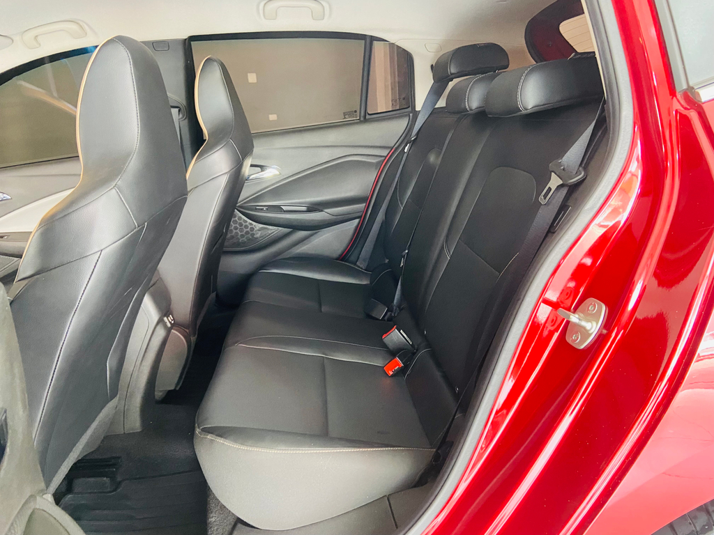 Chevrolet Onix Vermelho