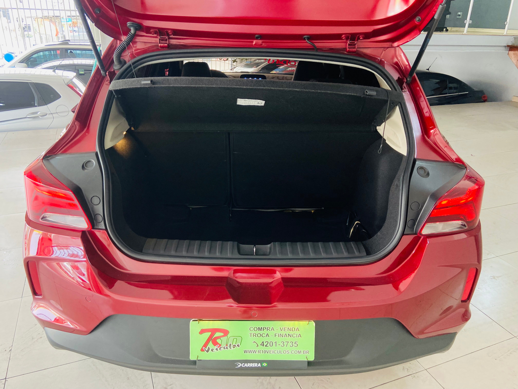 Chevrolet Onix Vermelho