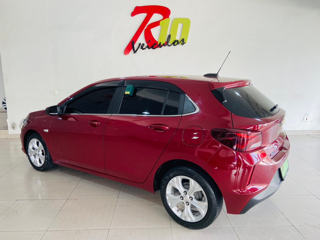 Chevrolet Onix Vermelho
