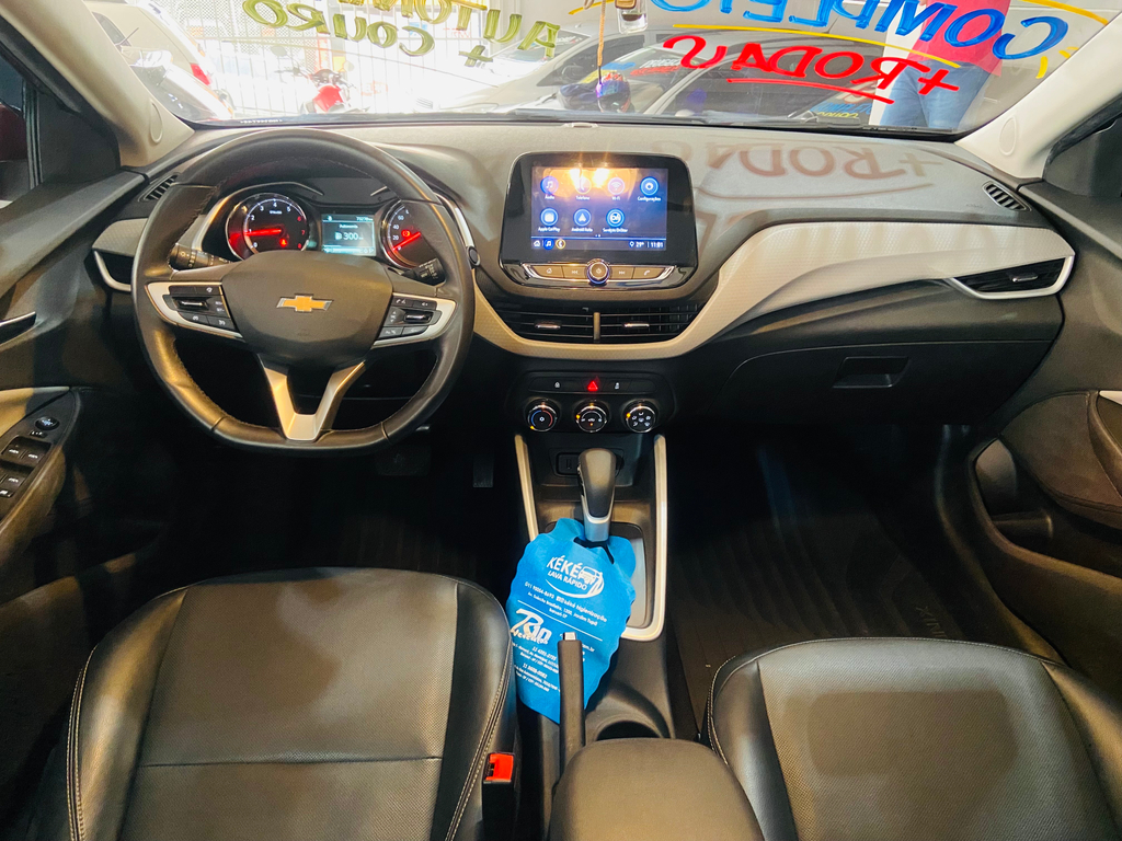 Chevrolet Onix Vermelho