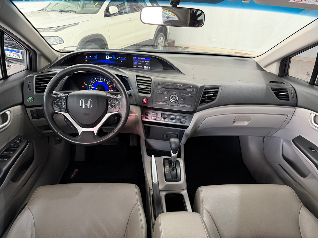 Honda Civic Cinza