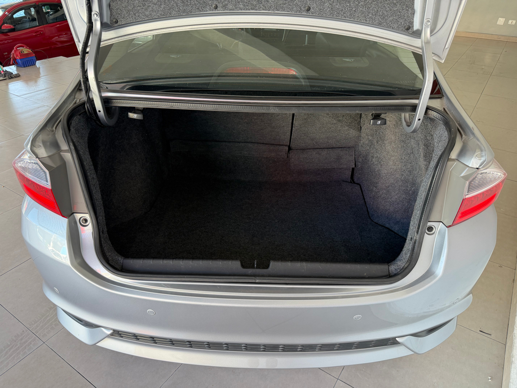 Honda City Prata