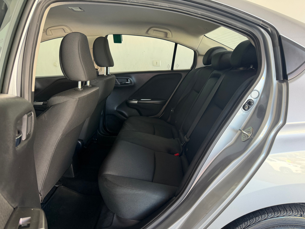 Honda City Prata