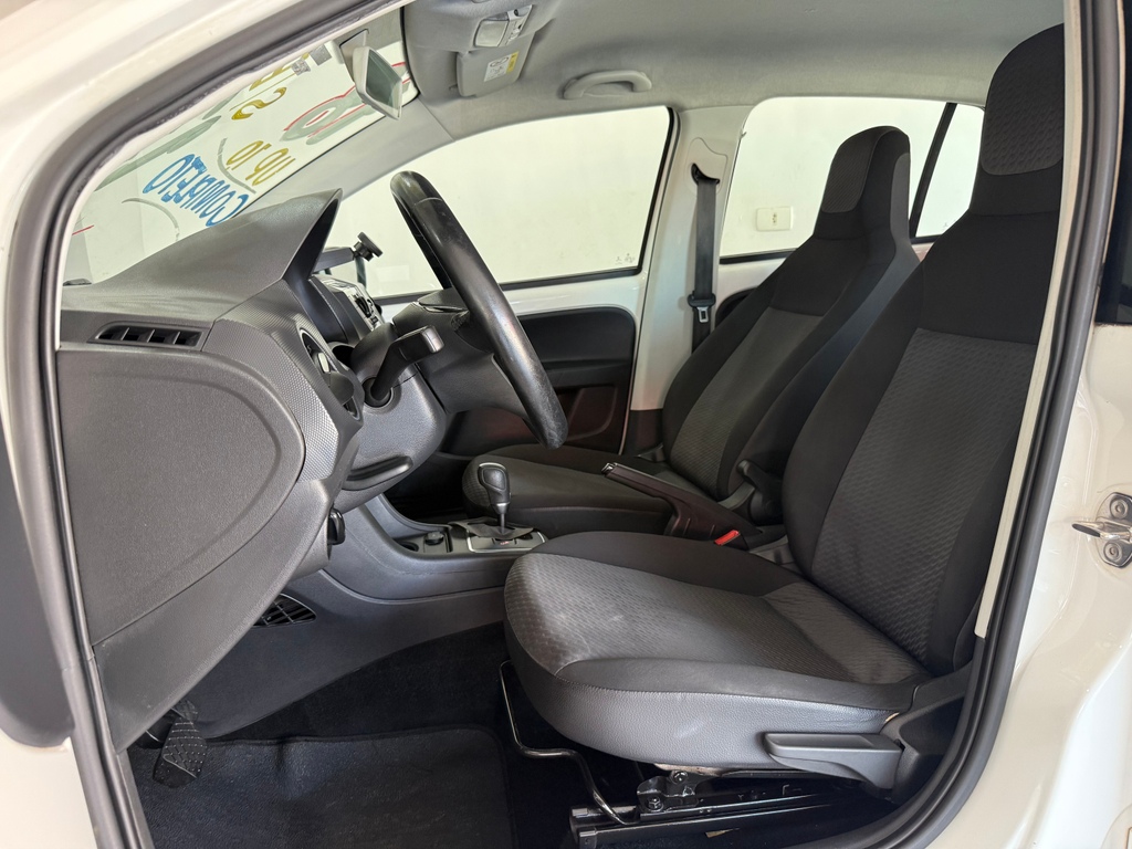 Volkswagen Up! Move Branco