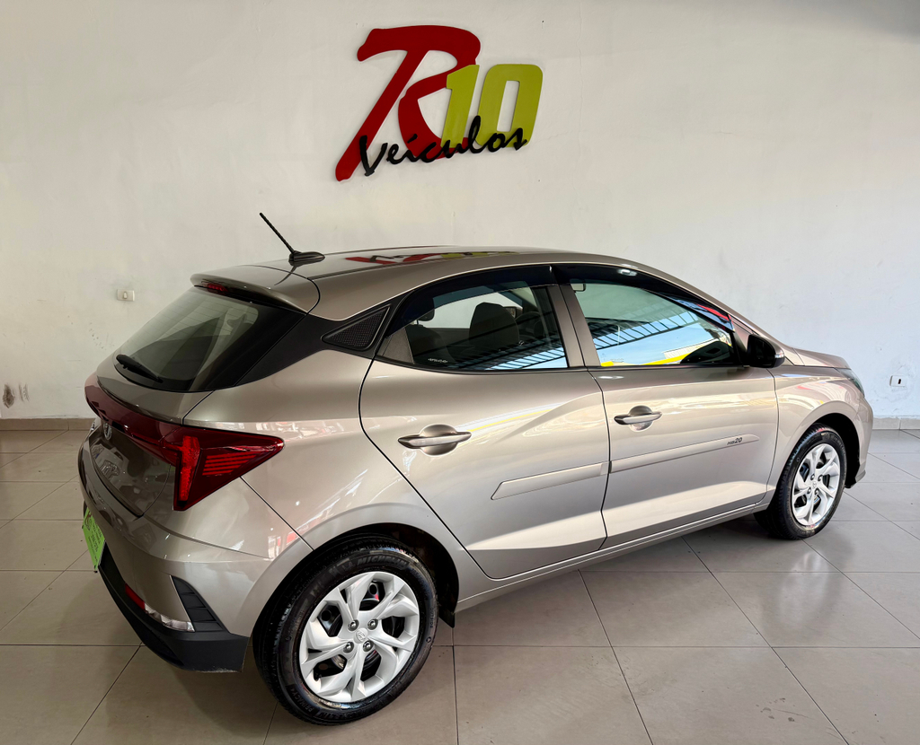 Hyundai HB20 Prata