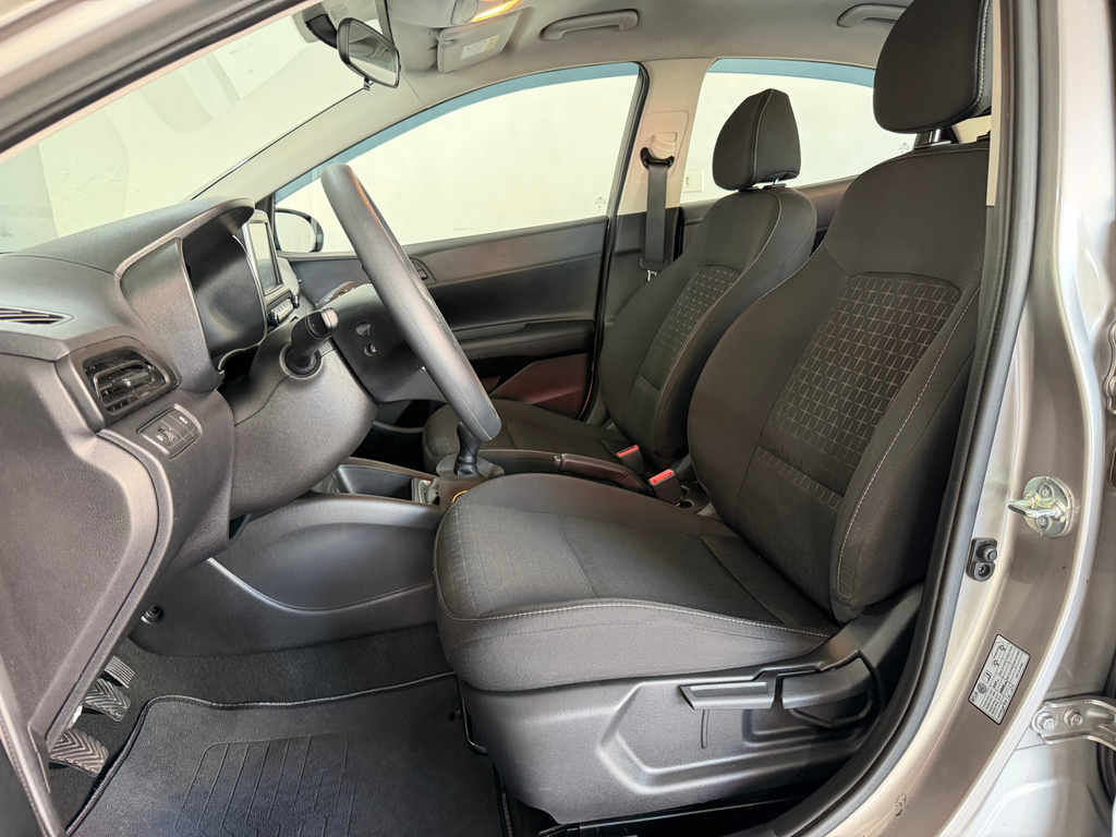 Hyundai HB20 Prata
