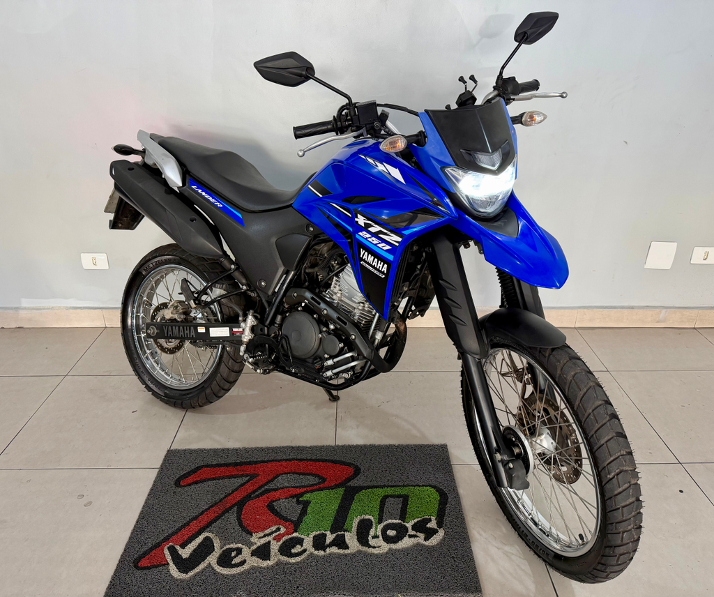 Yamaha XTZ Azul