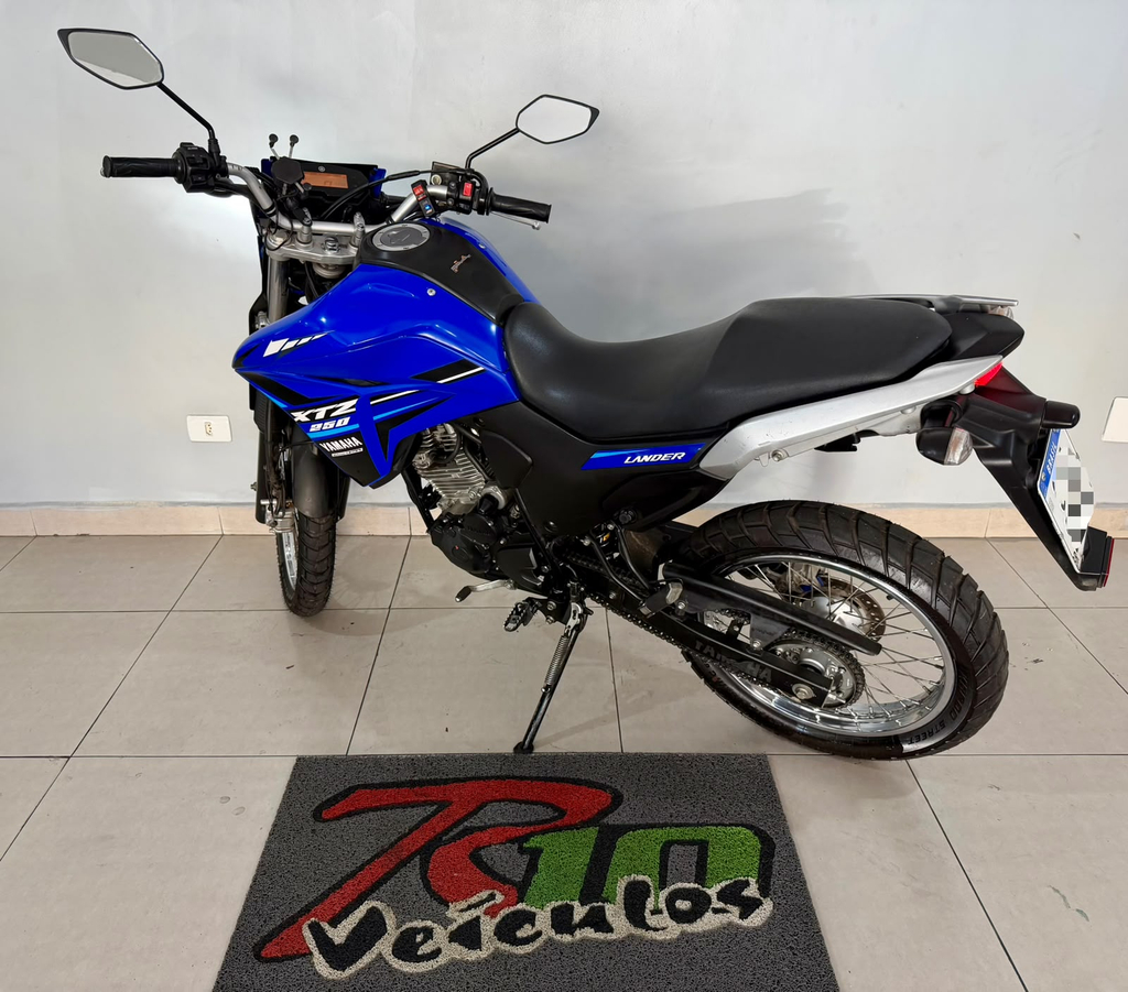 Yamaha XTZ Azul