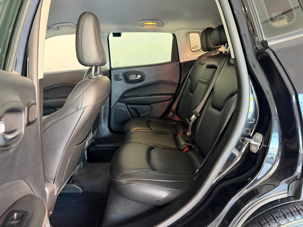 Jeep Compass Preto