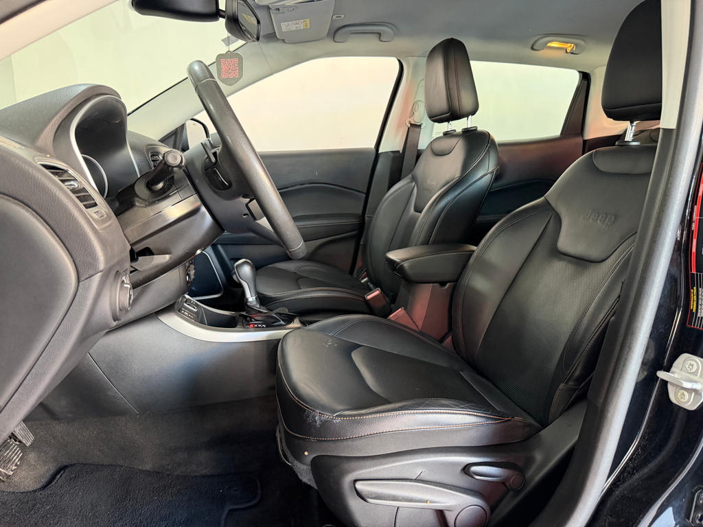 Jeep Compass Preto