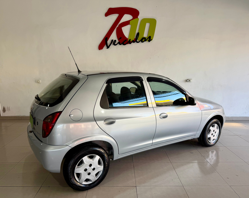 Chevrolet Celta Prata
