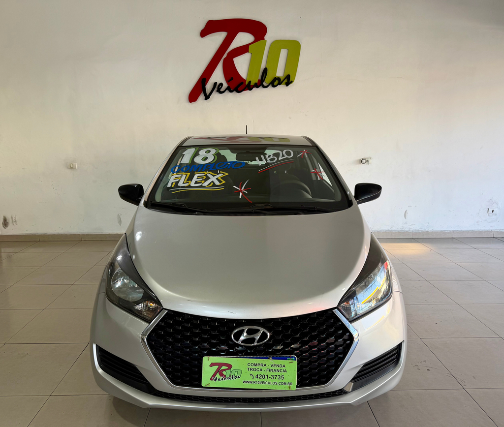 Hyundai HB20 Prata