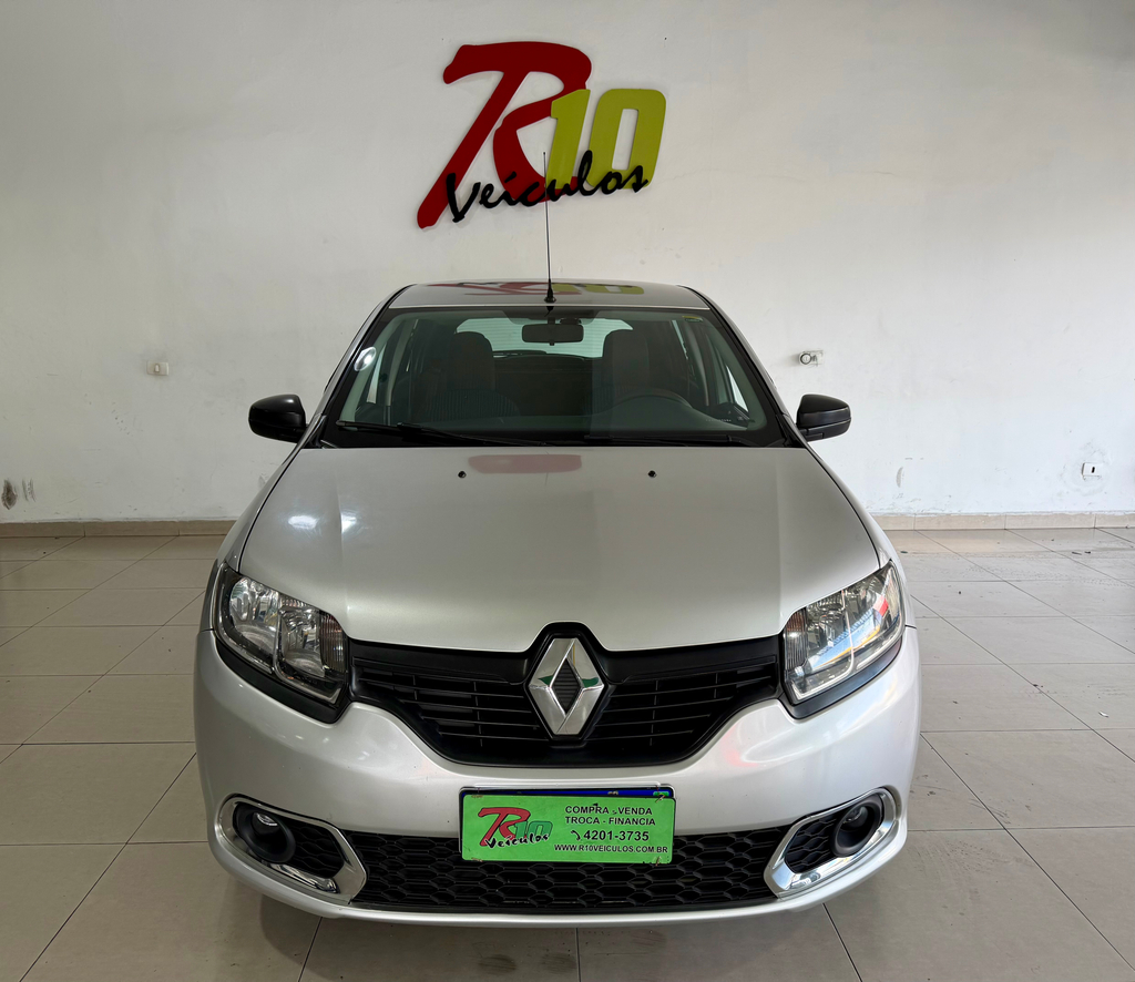 Renault Sandero Prata