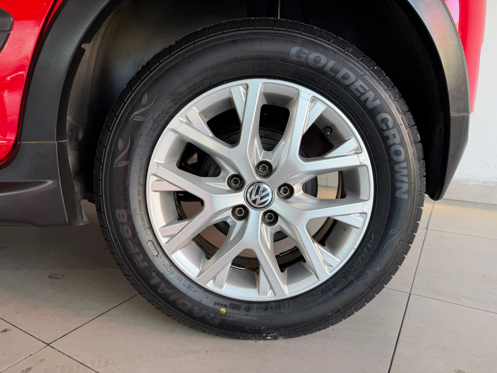 Volkswagen CrossFox Vermelho