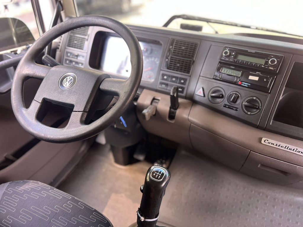 Volkswagen 25-360 Branco