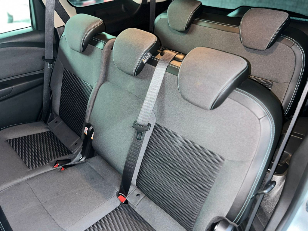Chevrolet Spin Prata
