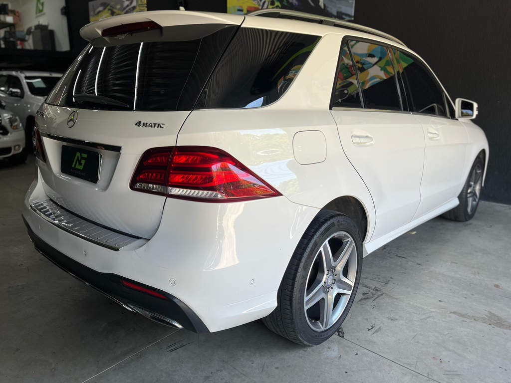 Mercedes Benz GLE-350 Branco