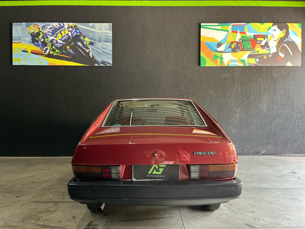 Volkswagen Passat Vermelho