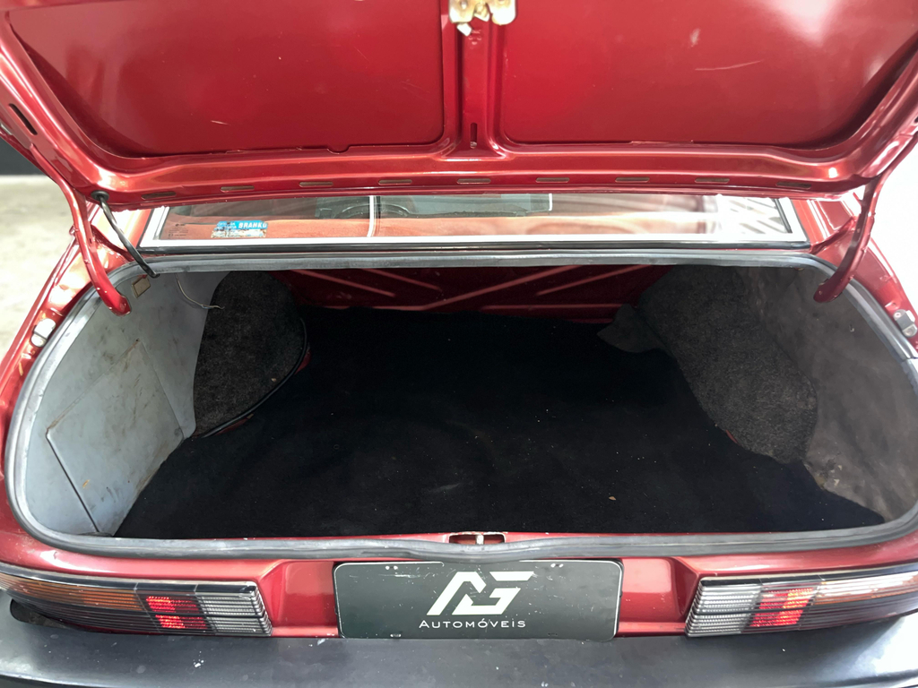 Volkswagen Passat Vermelho
