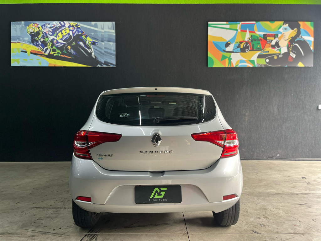 Renault Sandero Prata