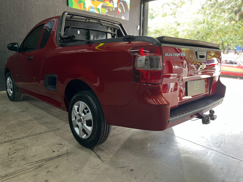 Chevrolet Montana Vermelho