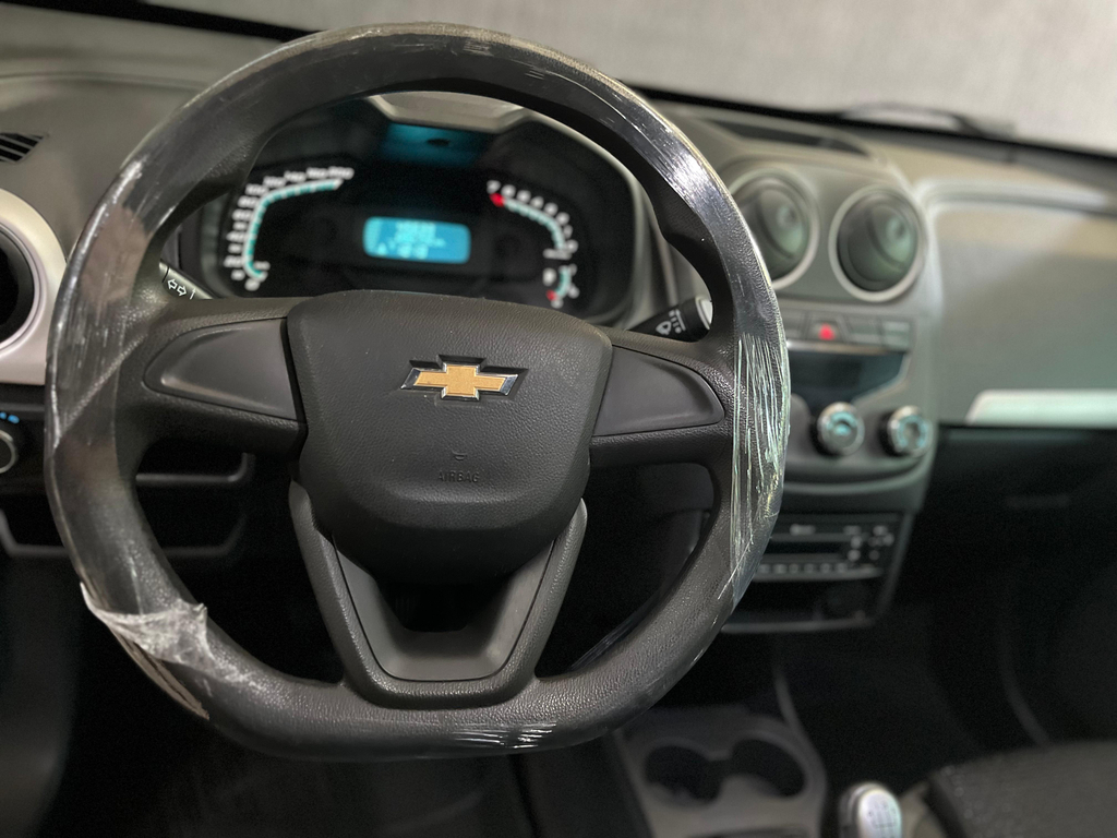 Chevrolet Montana Vermelho