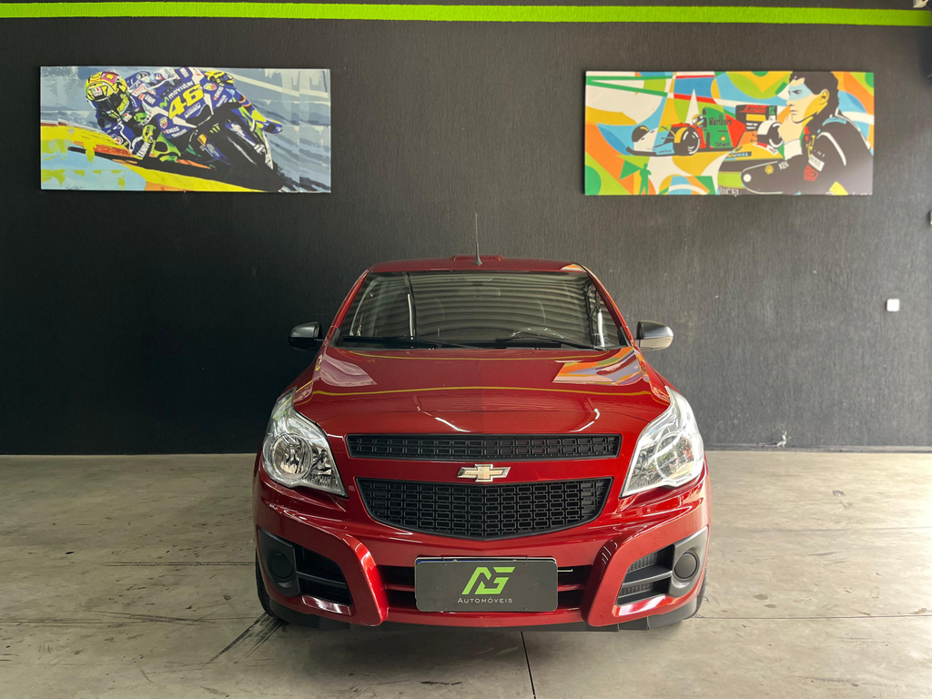 Chevrolet Montana Vermelho