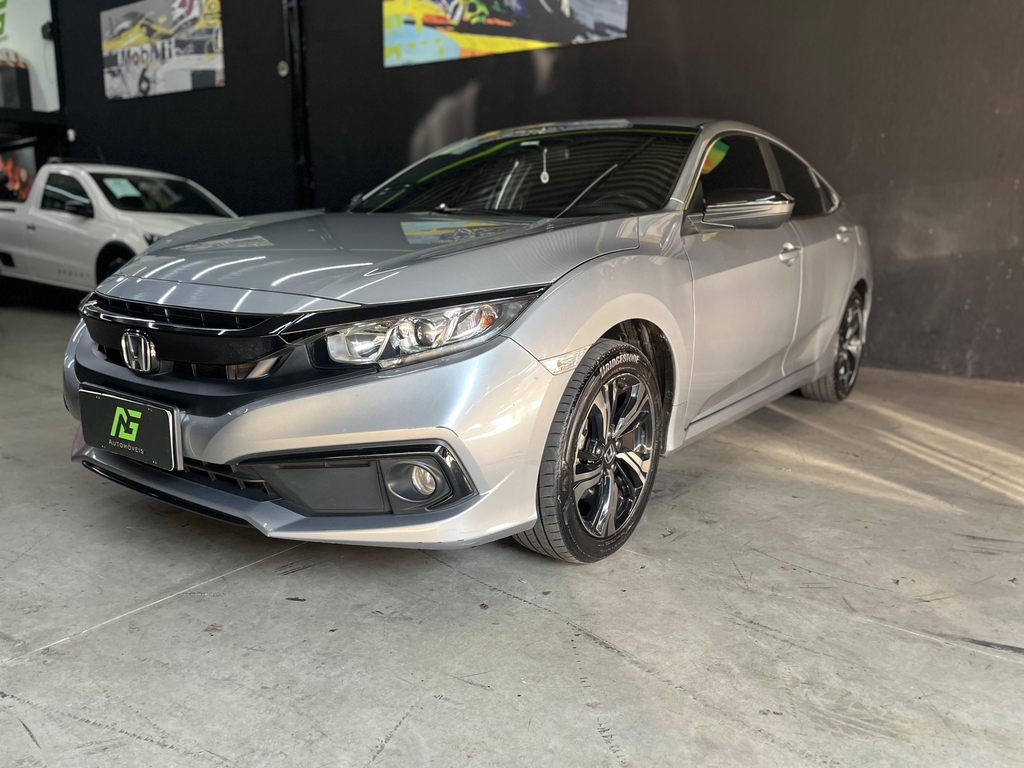 Honda Civic Sedan Prata