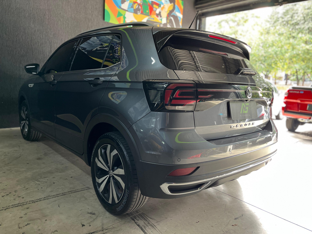 Volkswagen T-Cross Cinza