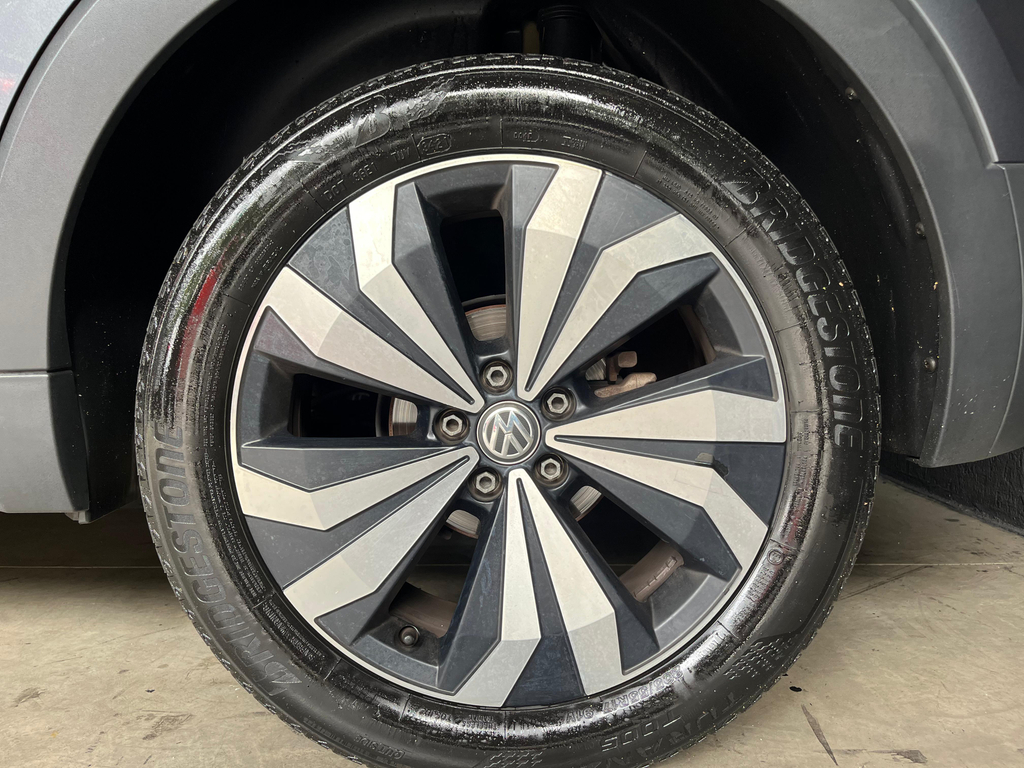 Volkswagen T-Cross Cinza