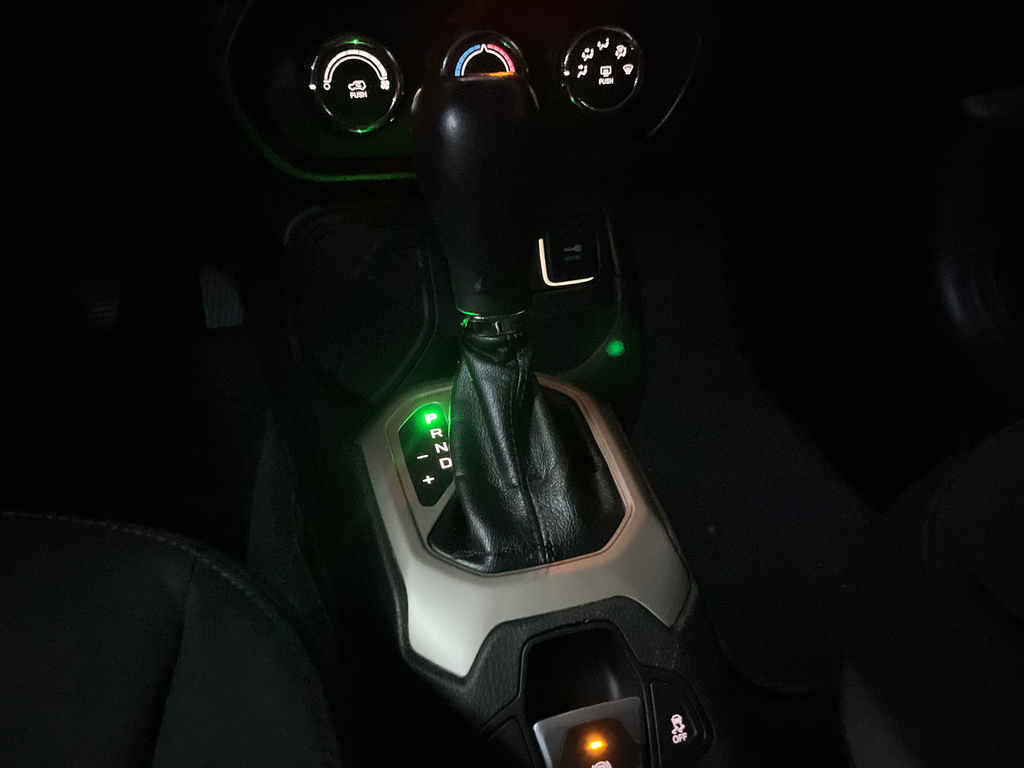 Jeep Renegade Preto
