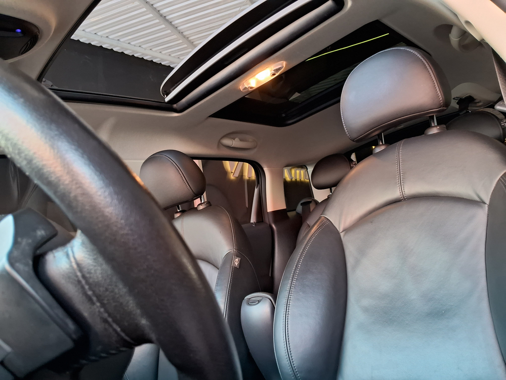 Mini Countryman Preto