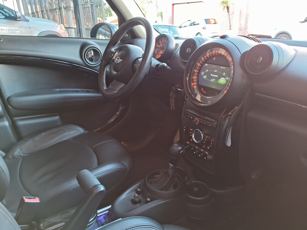 Mini Countryman Preto