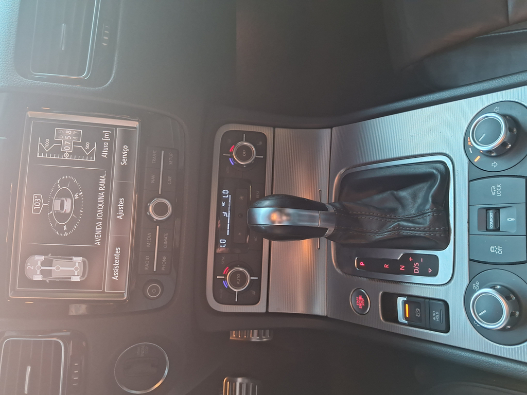 Volkswagen Touareg Preto