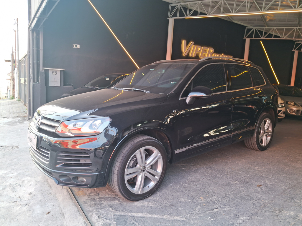 Volkswagen Touareg Preto