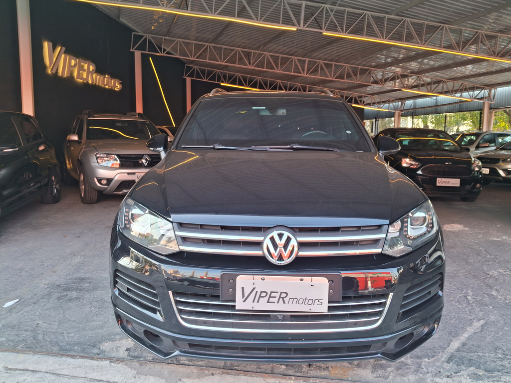Volkswagen Touareg Preto