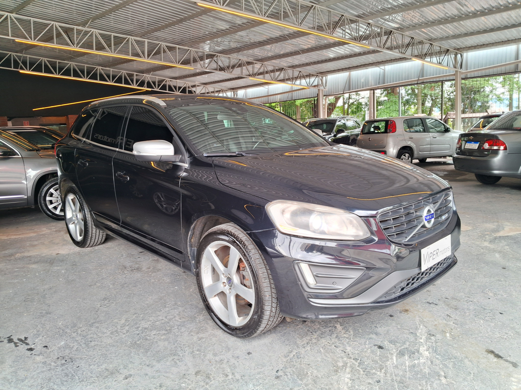 Volvo XC60 Preto