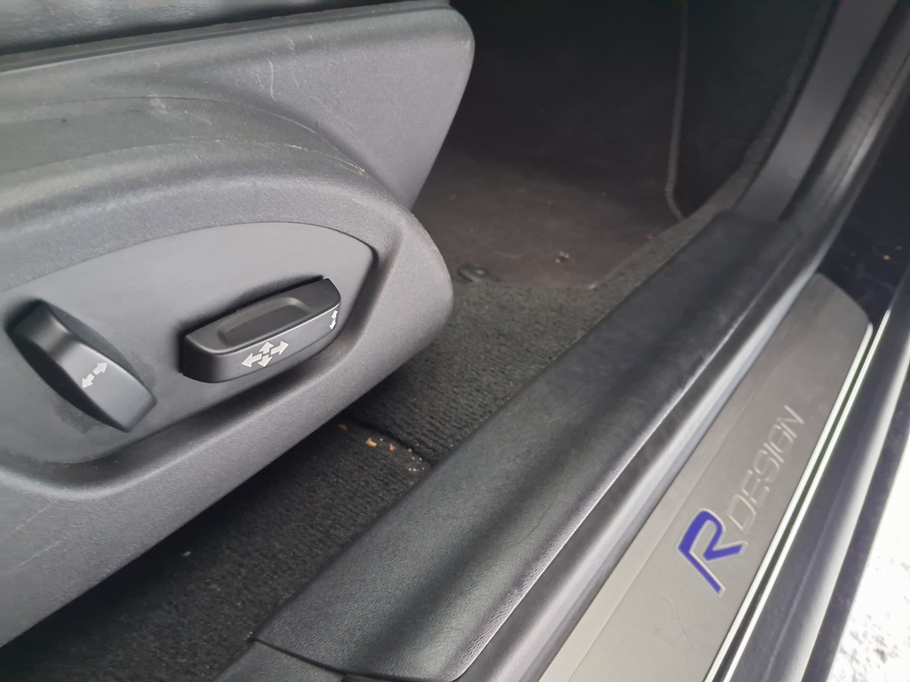 Volvo XC60 Preto
