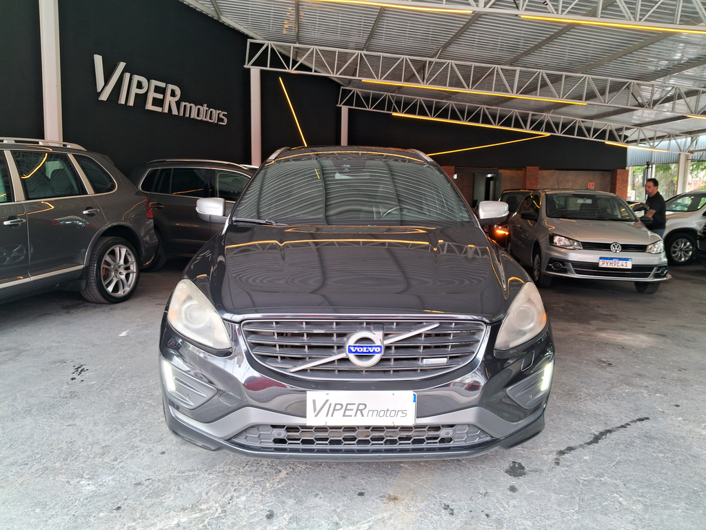 Volvo XC60 Preto