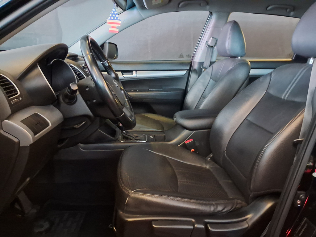 Kia Sorento Preto