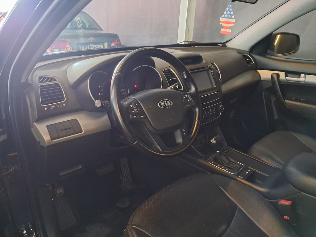 Kia Sorento Preto