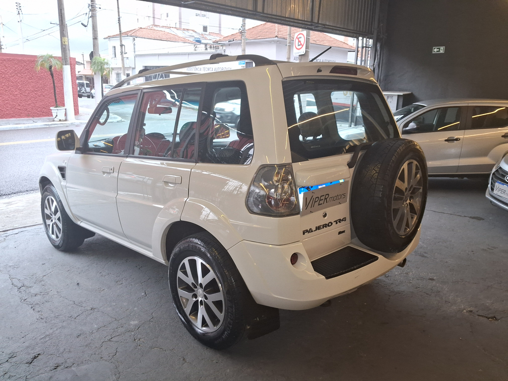 Mitsubishi Pajero TR4 Branco