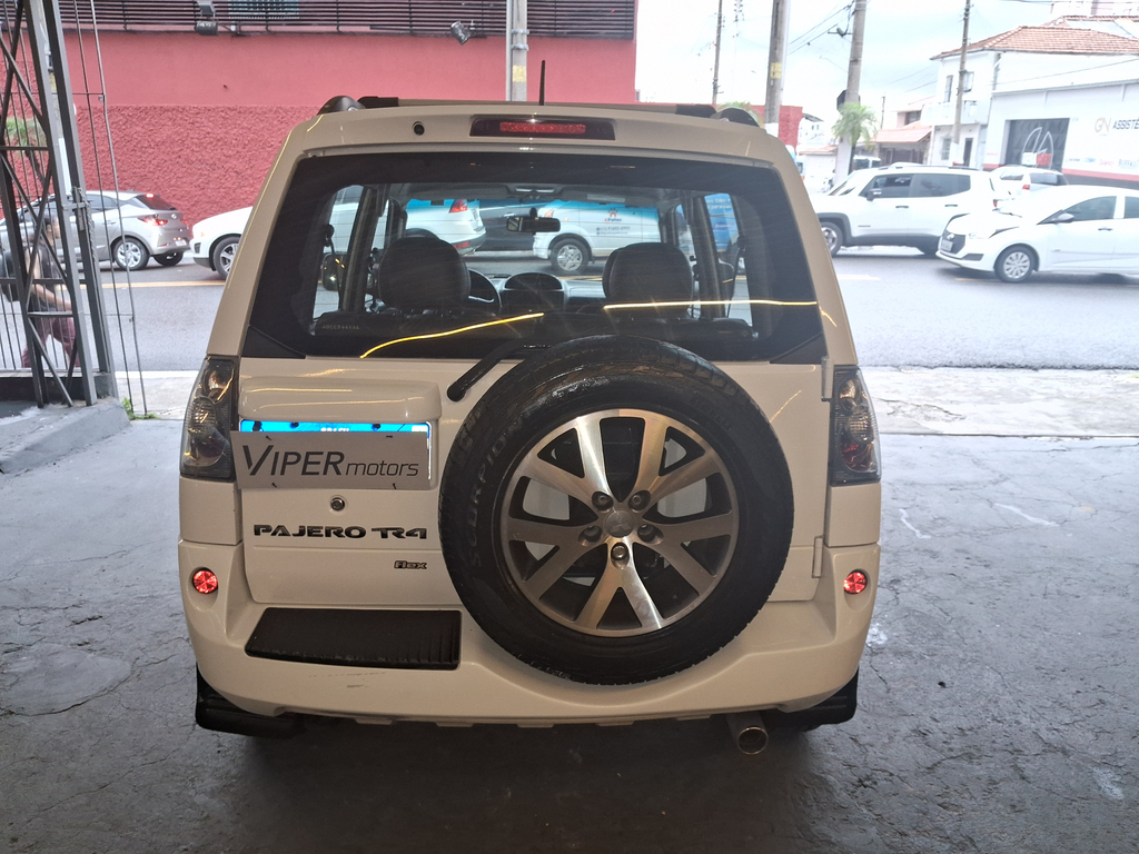 Mitsubishi Pajero TR4 Branco