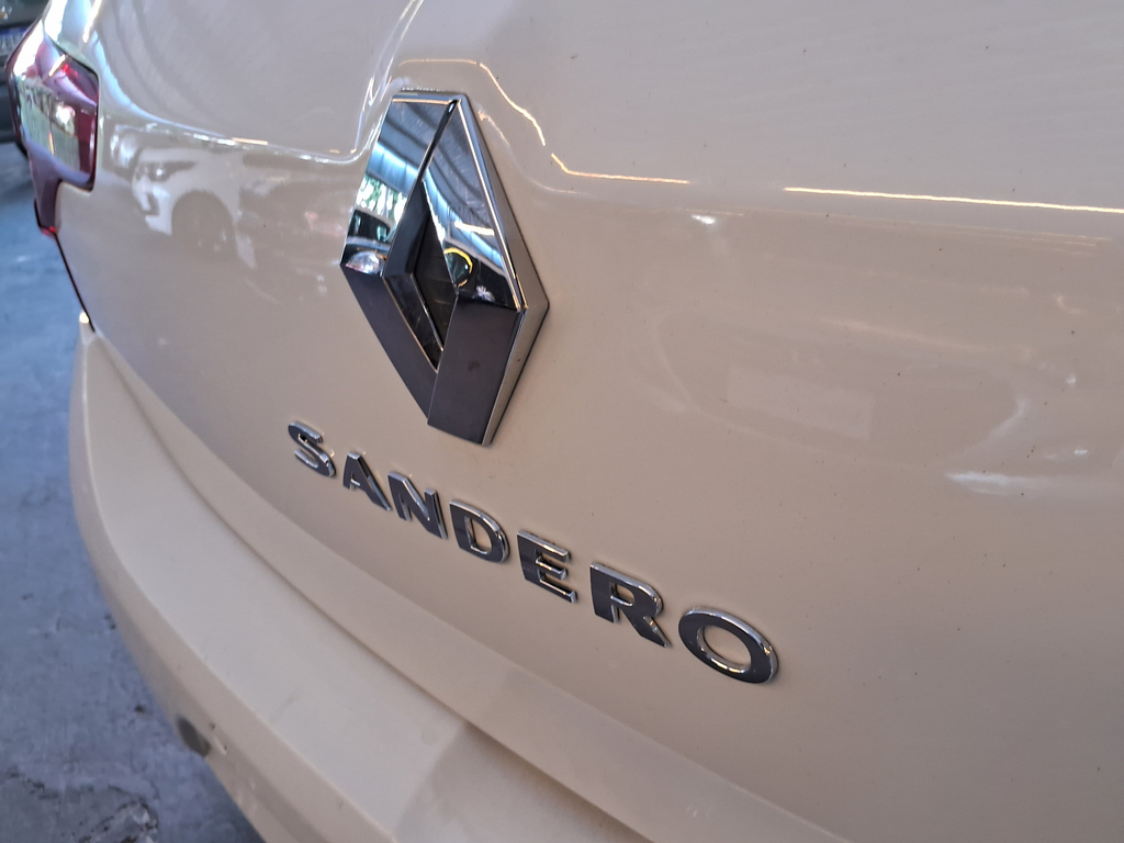Renault Sandero Branco