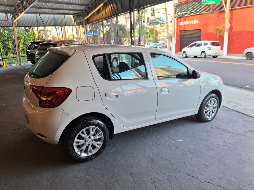 Renault Sandero Branco